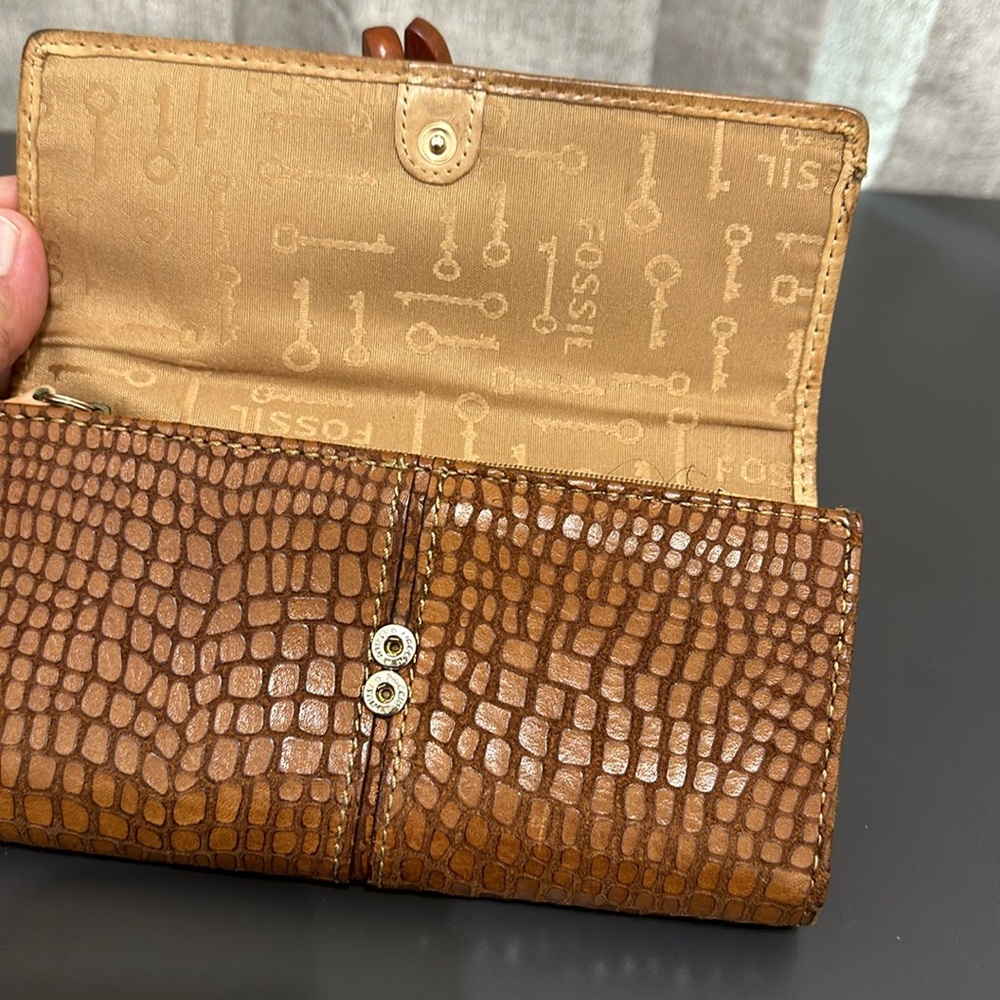 Fossil Wallet - Picture 7 of 11